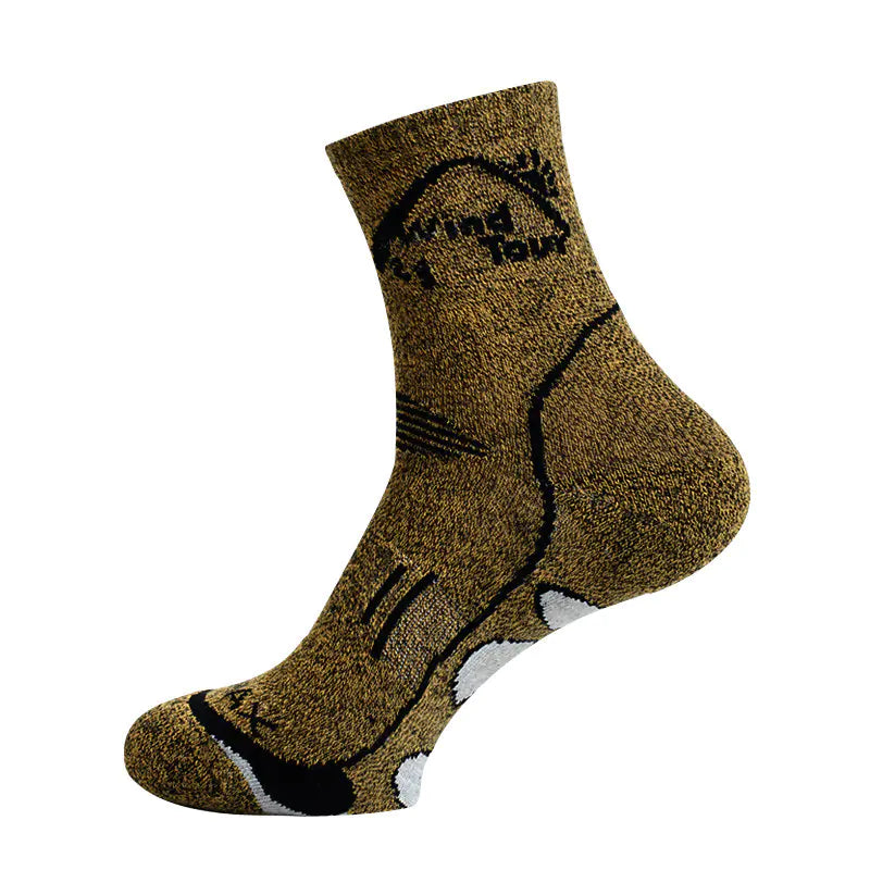 Men's and Women's Sweat-Absorbing Hiking Basketball Socks